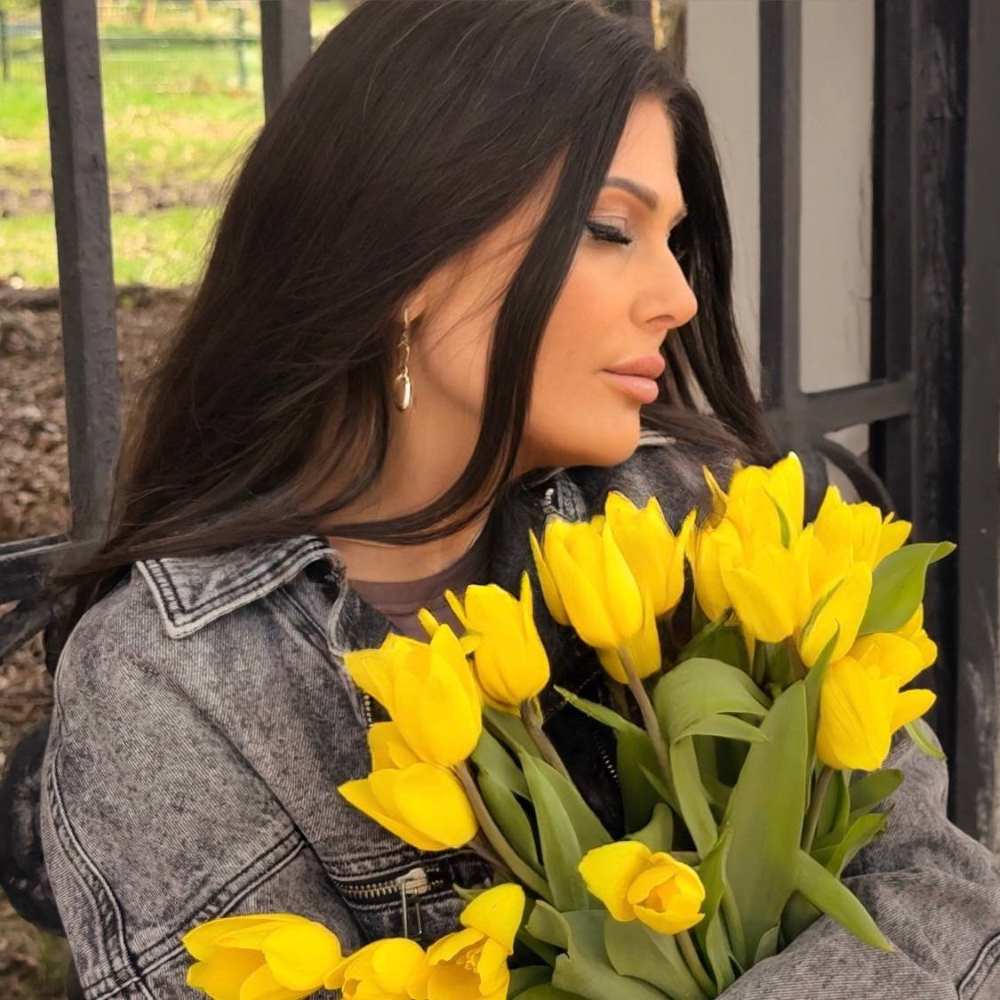 Пісня про прощання, яке лікує: нова премʼєра від Rina Stanislavska Пісня про прощання, яке лікує: нова премʼєра від Rina Stanislavska