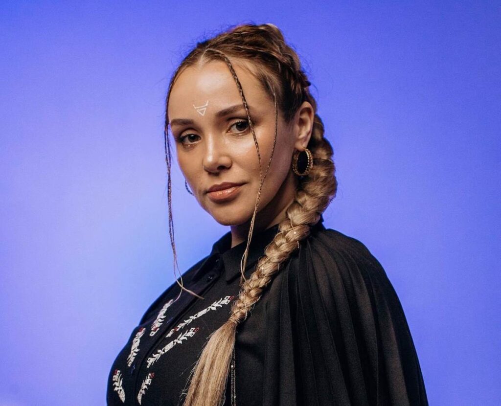 Пісня, як молитва: SANNA співає про батька, Батьківщину і себе