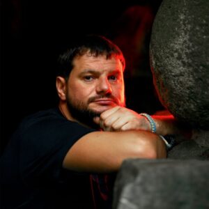 «Стелиться туман»: новий сингл  IVAN STORM, який присвячений захисникам