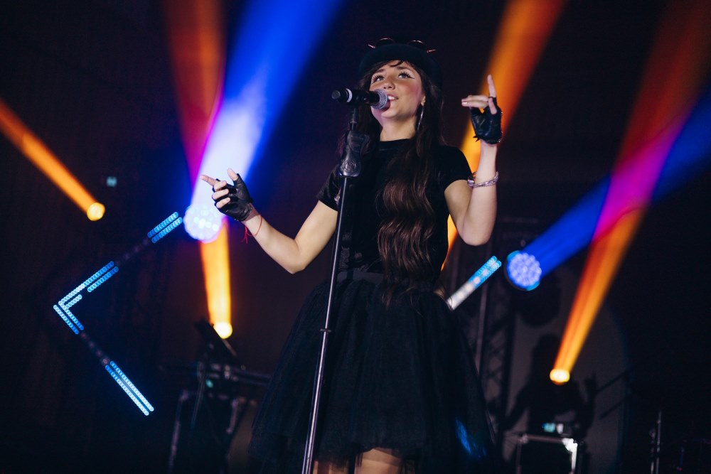 VICTORIA NIRO презентує новий трек «Все по плану» – маніфест впевненості та внутрішньої свободи