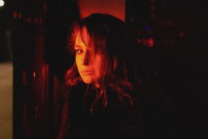 “Мої очі” – кохання, пристрасть і відчуття єдності сердець у нові пісні від Marins