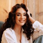 “Я дуже хочу, щоб кожен хоча б раз у житті відчув таке кохання”: молода українська співачка ALINA  FEELS презентує новий стильний трек