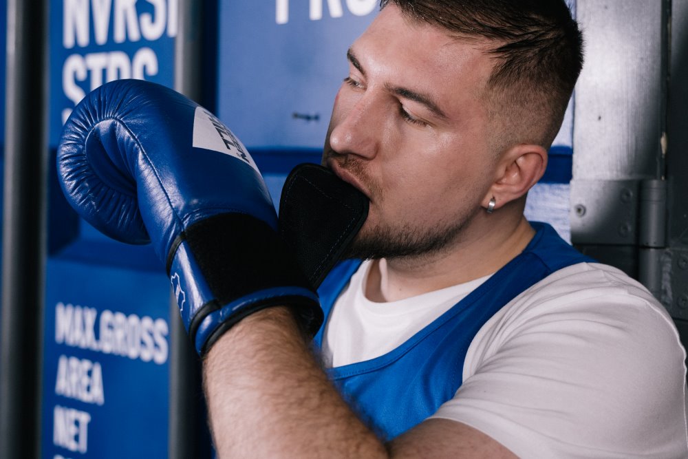 Новий сингл VOLODIN «КУПІДОН-СТАЖЕР»: як перетворити любовні фейли на самоіронію