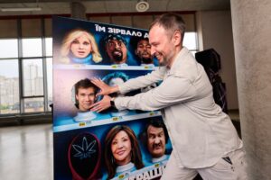 Христина Бичкова, Богдан Осадчук та Олександр Заліско відвідали допрем’єрний показ культового комедійного фільму «Дуже страшне кіно»