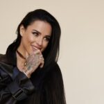 Нова композиція VORONOVA «Сумую за собою» розповідає про ціну внутрішньої сили