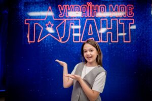 Кіра Касинець встановила світовий рекорд на «Україна має талант»: скоромовка тривала понад 7 хвилин